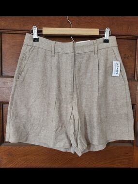 Old Navy Women's Beige/Tan High-Rise Tailored Shorts